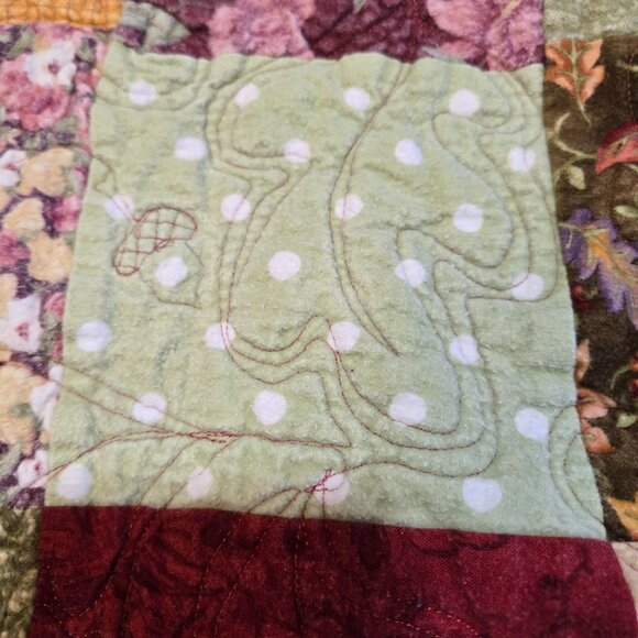 Handmade Patchwork Lap Quilt Homemade 50"x35" Multicolor Fall Colors Music Notes - Picture 2 of 11